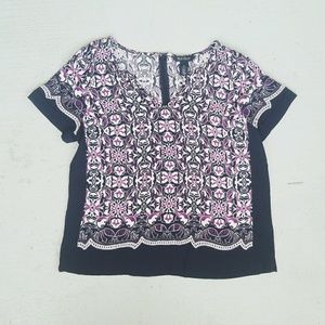 ❣️3/$30❣️WHBM Short Sleeve Square Shirt